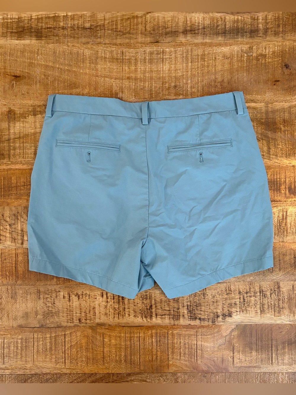 Vineyard Vines OTG On-the-Go Performance Shorts - Picture 2 of 5
